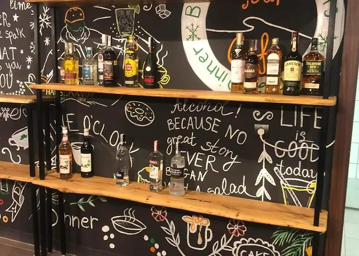 тес гарденс Apartment Borowez